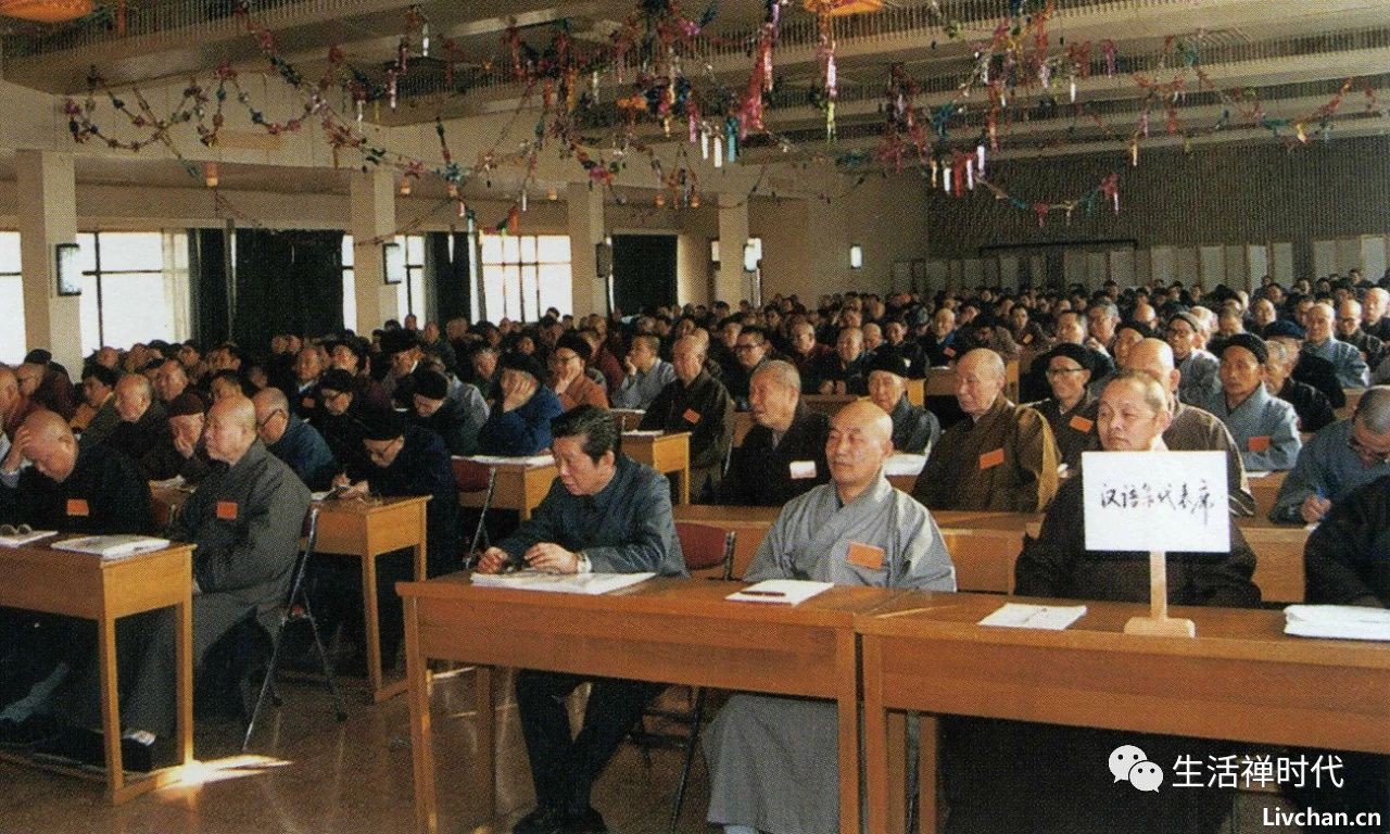 深切缅怀 