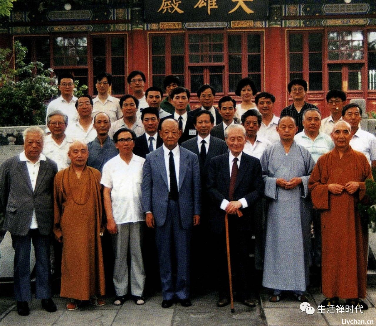 深切缅怀 