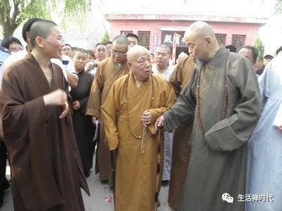 深切缅怀 