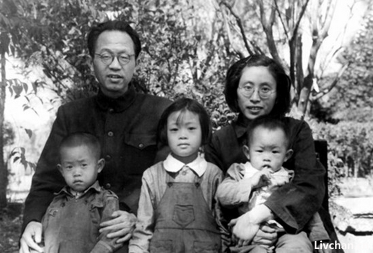 司马南：伟大不是吹出来的，不要自己挖了自己的祖坟！