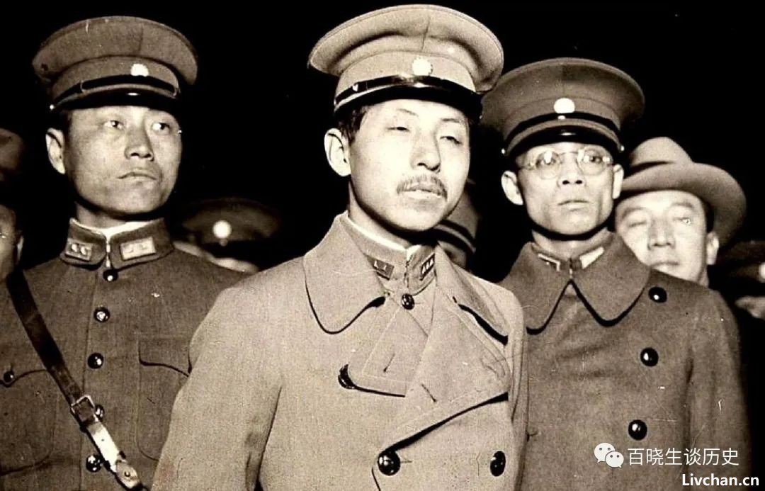 三十万东北军为何不抵抗？“九一八”之前张学良早被打成惊弓之鸟