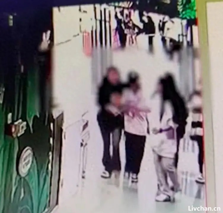 打人被抓的14岁女孩：遭轮奸、哄骗卖淫，却选择谅解侵犯她的人