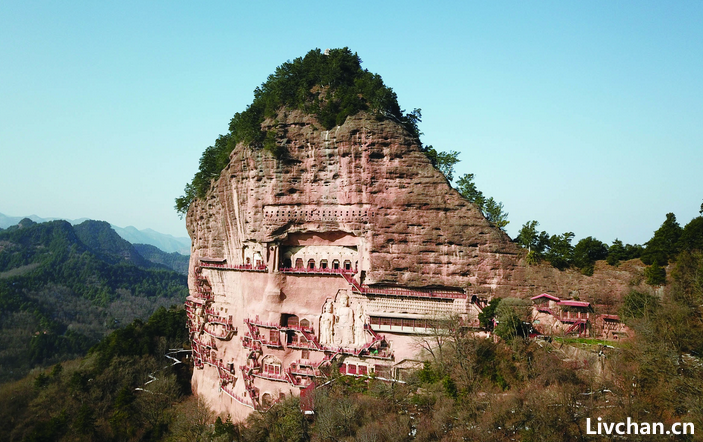 麦积山石窟——建在悬崖之上的宝藏，恐高者的噩梦，100年无人光顾