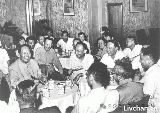 李瑞昌：联系实际学习毛泽东通俗实用的辩证法 