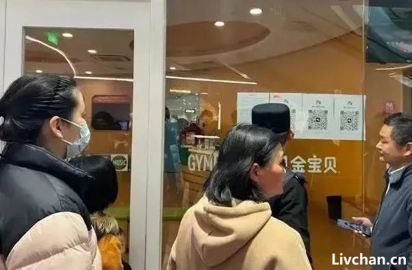 “职业闭店人” 是今年最恶心的“塌房”事件，没有之一！          