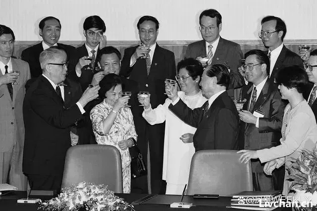 凤凰视频特刊-握手-汪辜会谈30周年回顾