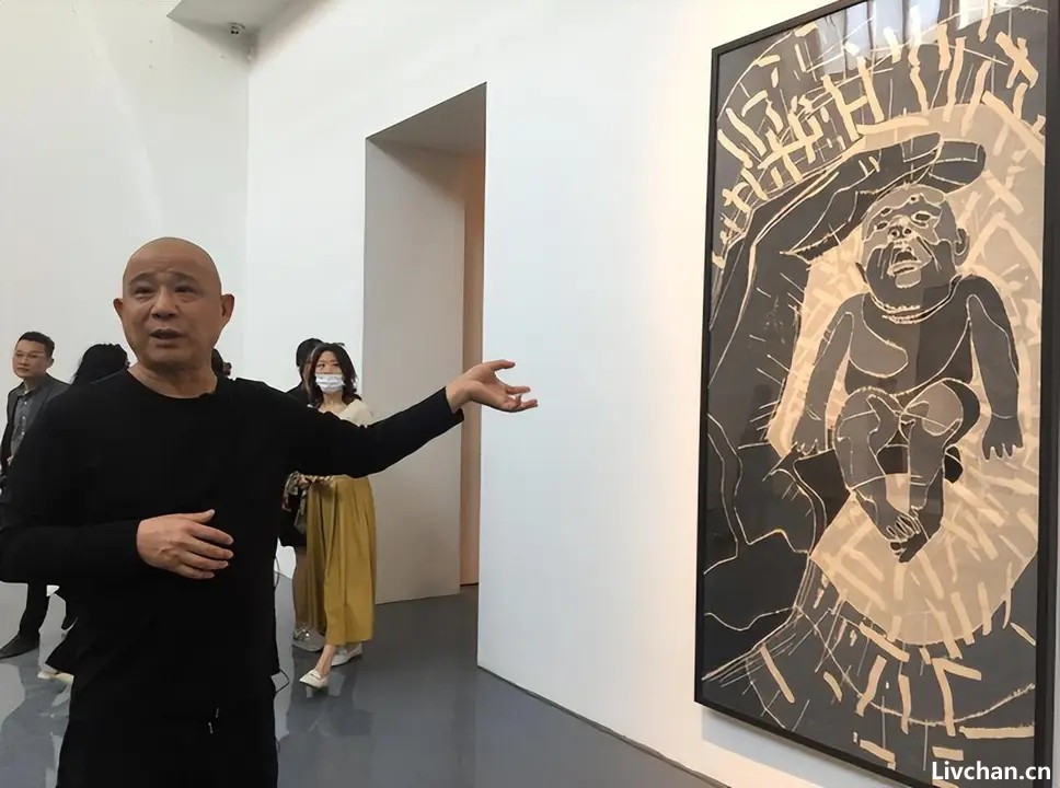 画家方力钧:作画“丑化”袁隆平,画自己家人却很正常,引发众怒 画家方力钧:作画“丑化”袁隆平,画自己家人却很正常,引发众怒
