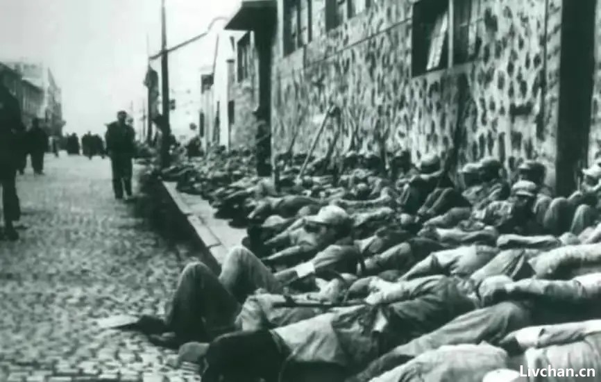 1949年上海解放，入城仪式遭外国人拦路，陈毅大怒：把人抓起来！