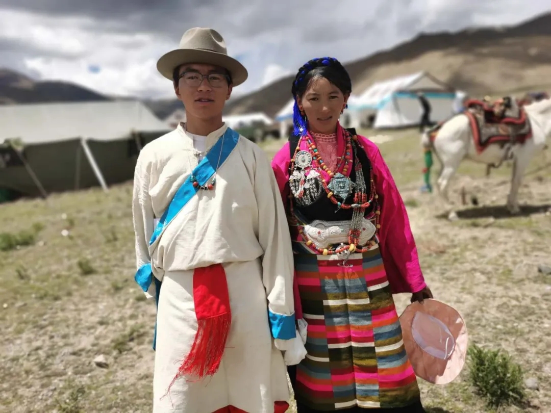 藏族小伙儿的“论文致谢”，在老师的朋友圈被狠狠点赞！