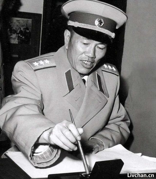 上甘岭大胜，秦基伟坦言：多亏了陈赓的神机妙算