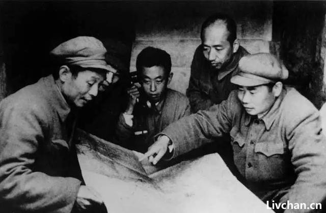 上甘岭大胜，秦基伟坦言：多亏了陈赓的神机妙算