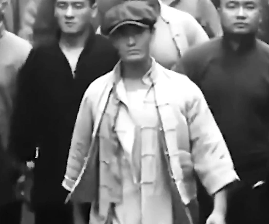 1983年,内蒙古6.16惨案惹邓公勃然大怒,惊动军队直接出手抓人
