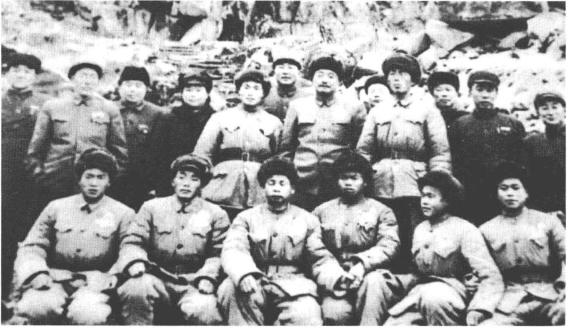 “官兵勇敢”，战斗英雄层出不穷