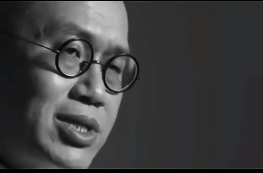 “如果你抑郁，说明你活在过去；如果你焦虑，说明你活在未来；如果你平静，才说明你活在当下。