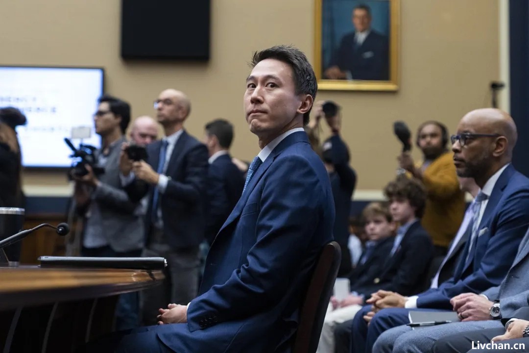 周受资，只剩一条路