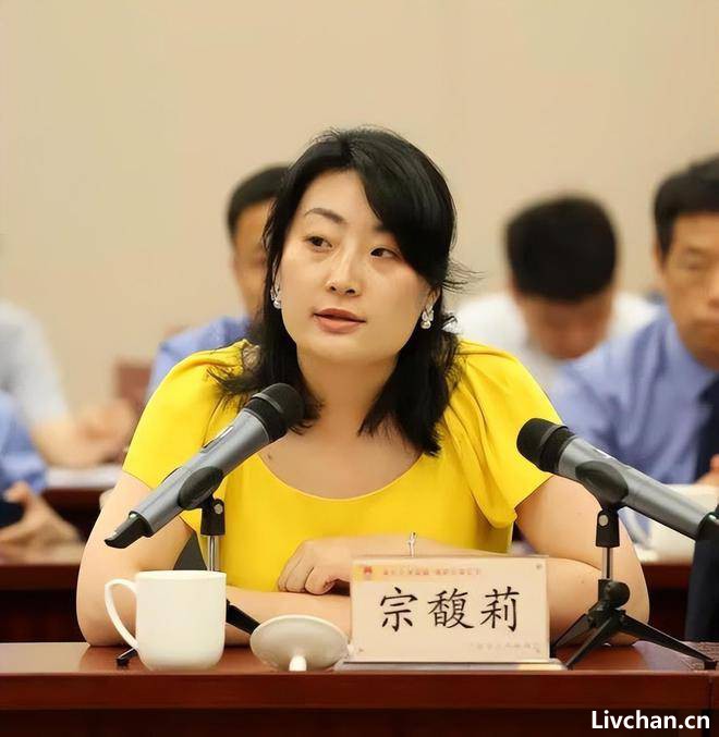 宗馥莉辞职？被举报侵占国资？经销商：娃哈哈高层存在矛盾！