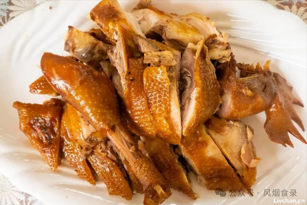 终于知道,扒鸡,烧鸡,卤鸡,熏鸡,白斩鸡,口水鸡之间的区别了 终于知道,扒鸡,烧鸡,卤鸡,熏鸡,白斩鸡,口水鸡之间的区别了