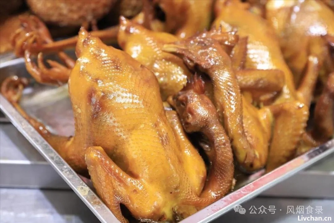 终于知道,扒鸡,烧鸡,卤鸡,熏鸡,白斩鸡,口水鸡之间的区别了 终于知道,扒鸡,烧鸡,卤鸡,熏鸡,白斩鸡,口水鸡之间的区别了