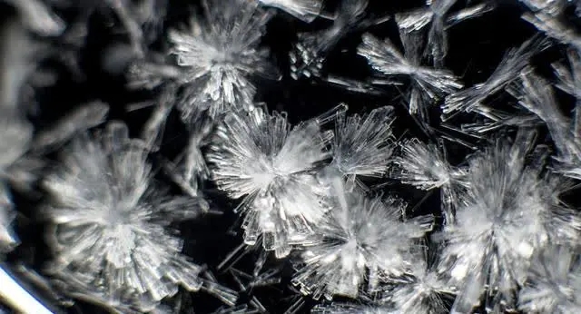 科学家首次看到时间晶体原子不断轮回，获大突破，四维空间存在？