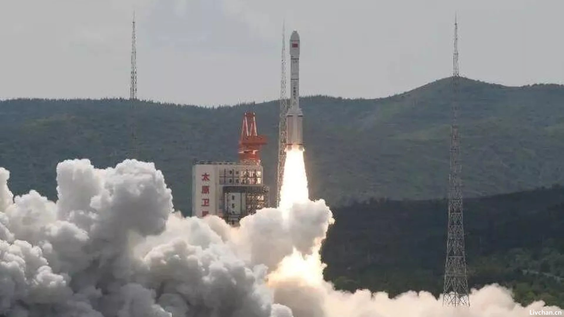 中国将建可与马斯克星链相竞争的超大卫星群