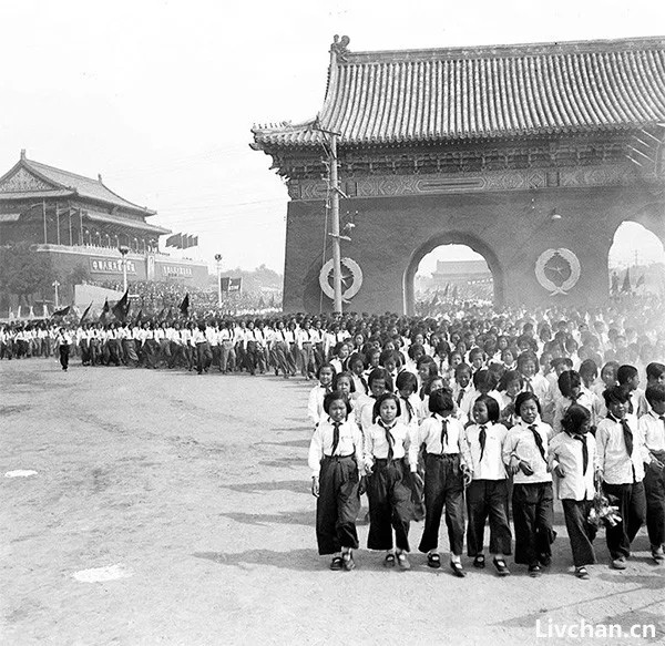 1950年代，拆掉北京城   