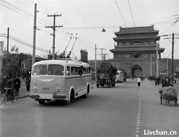 1950年代北京城老照片，拆了好多老建筑