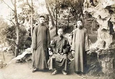 弘一法师生平和他的《108罗汉图》
