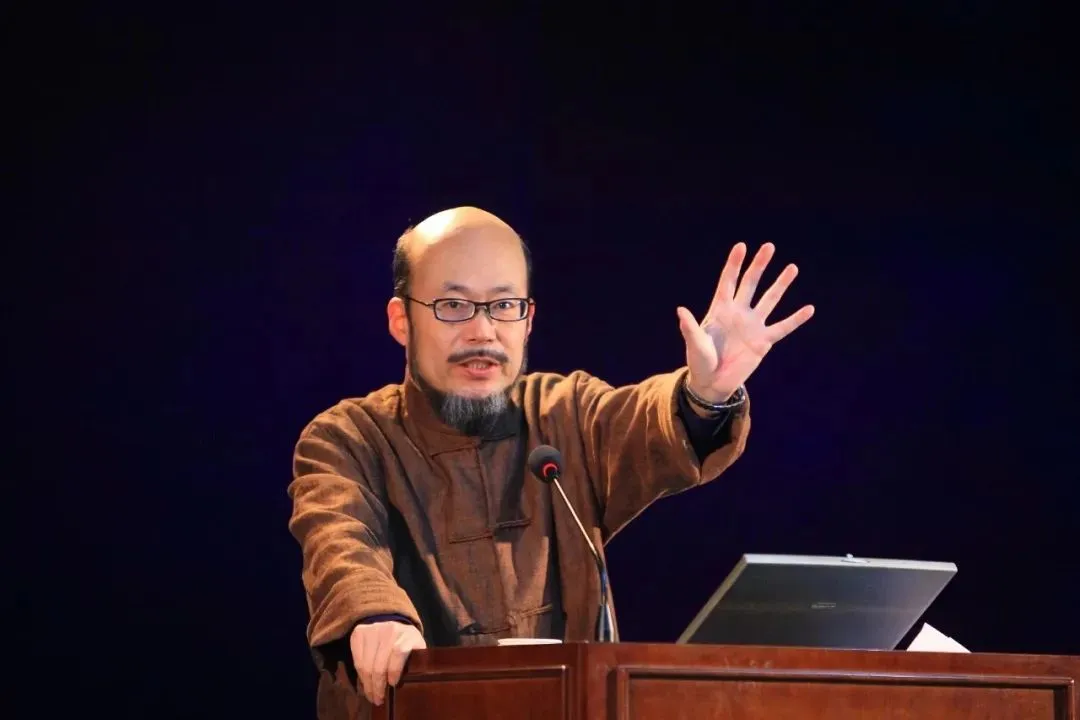 王东岳的哲学是胡说八道吗？网友对王东岳的两种态度VS