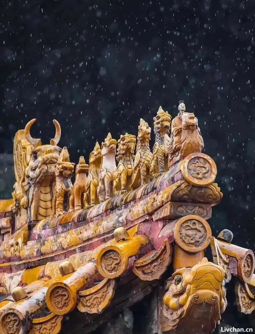 古建中生动有趣的檐角脊饰与檐下角神 古建中生动有趣的檐角脊饰与檐下角神