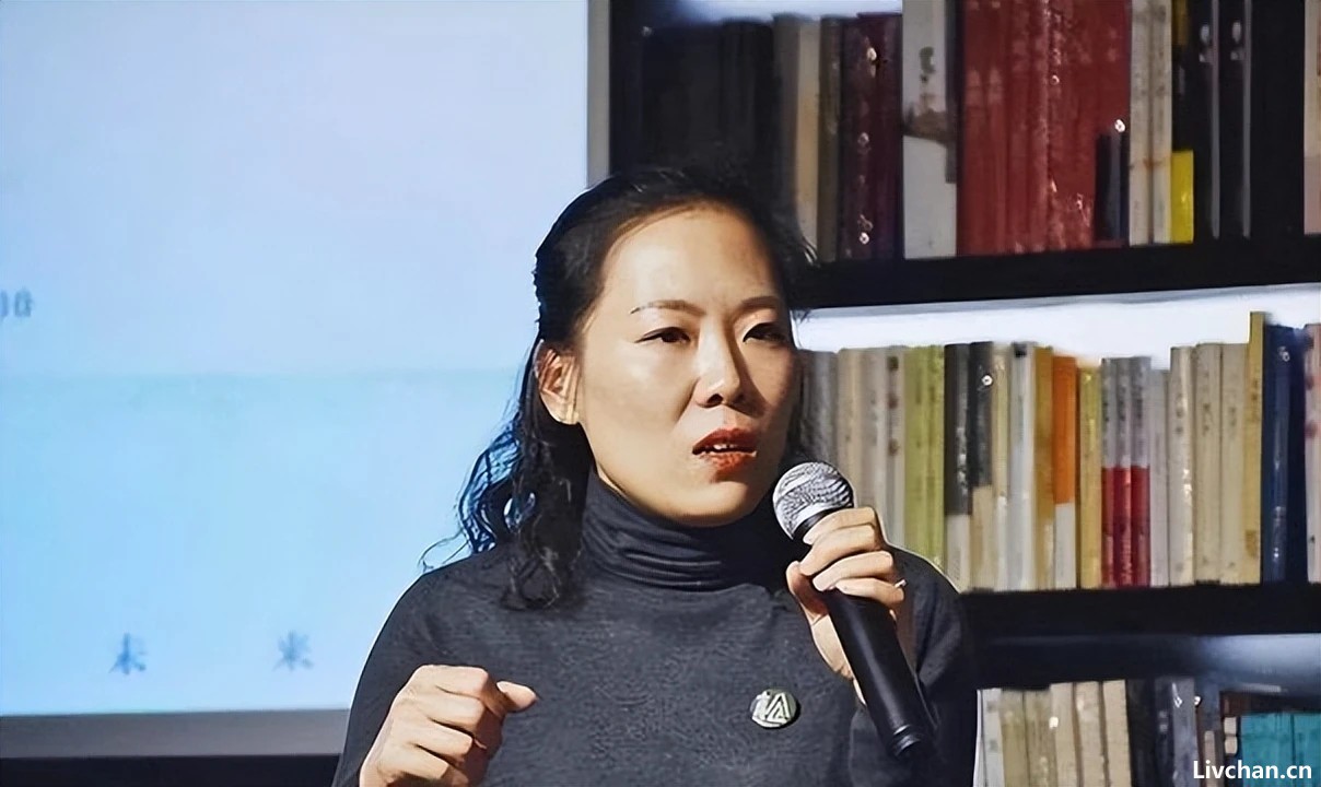“折腾”了10年，那个辞职去看世界的女教师，现在怎么样了？