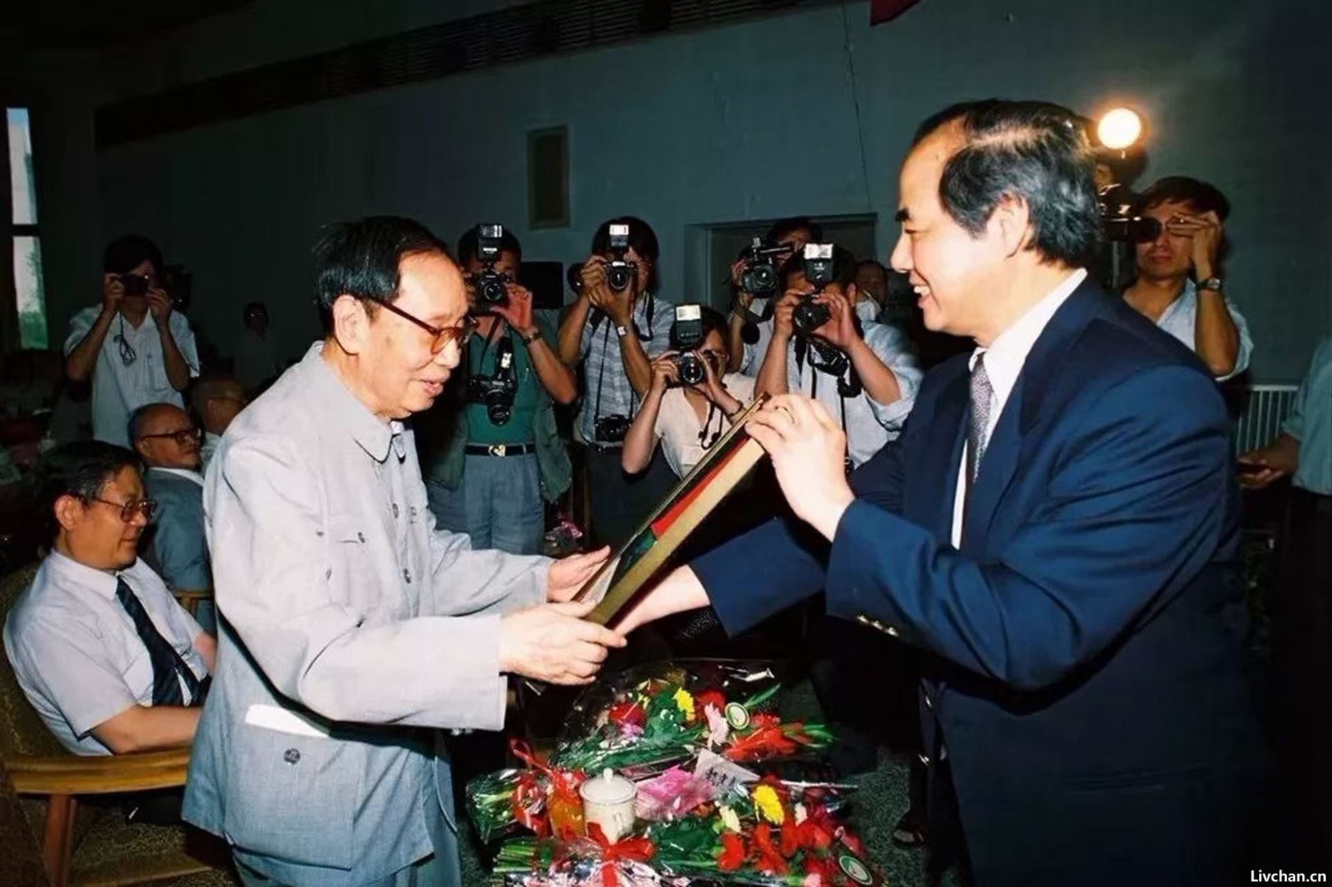 赵忠尧：扮乞丐保护放射物“火种”，若无他，中国原子弹会很难