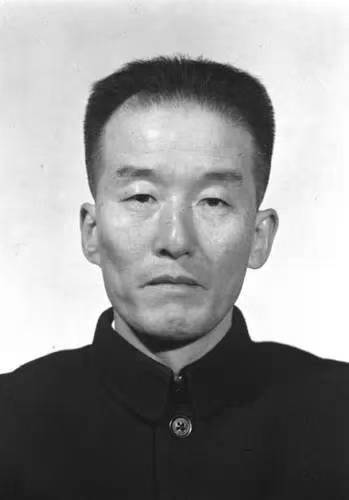 “文革”期间受迫害自杀去世的一些名人