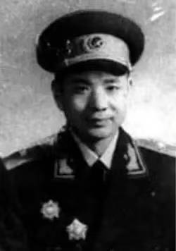 “文革”期间受迫害自杀去世的一些名人