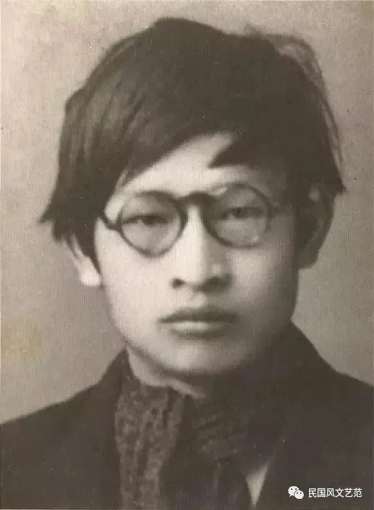 一生四次入狱，次次惊心动魄，妻子与他没婚约，分离11年始终不离弃