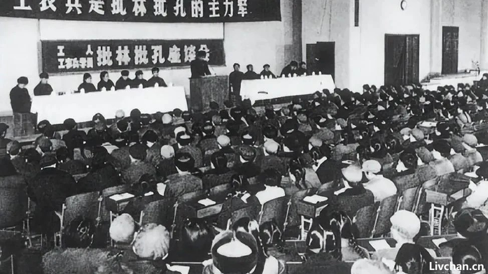 1966年毛泽东究竟对什么感到不安