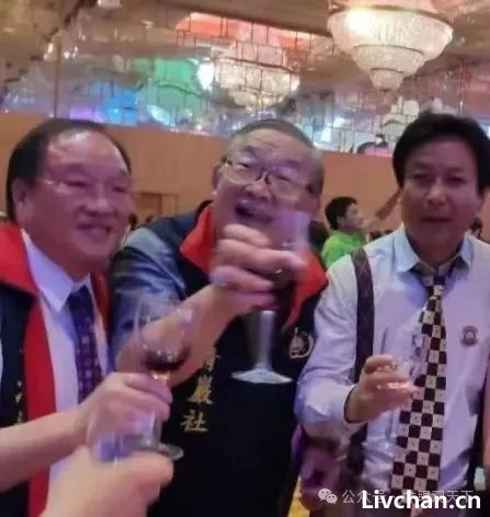 乾隆为何加入青帮赐盘龙棍