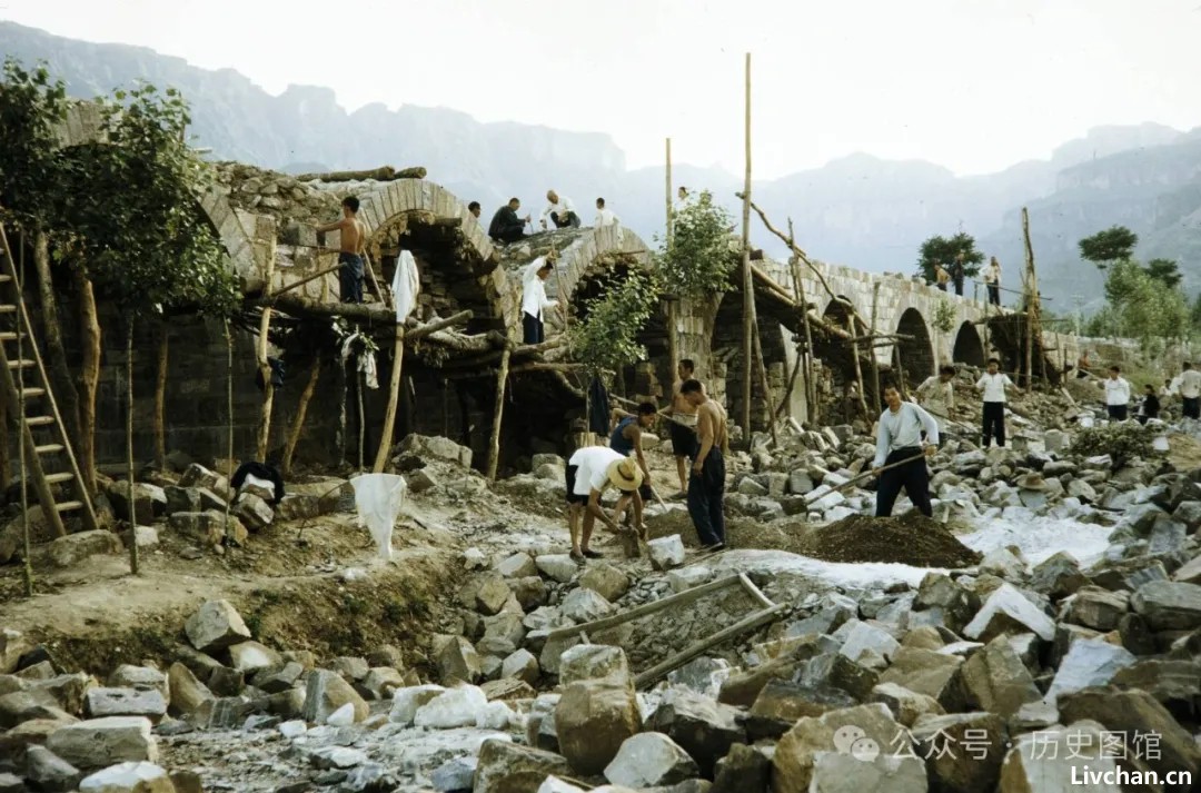 1973年河南林县，42张红旗渠老照片，修建过程震撼人心！