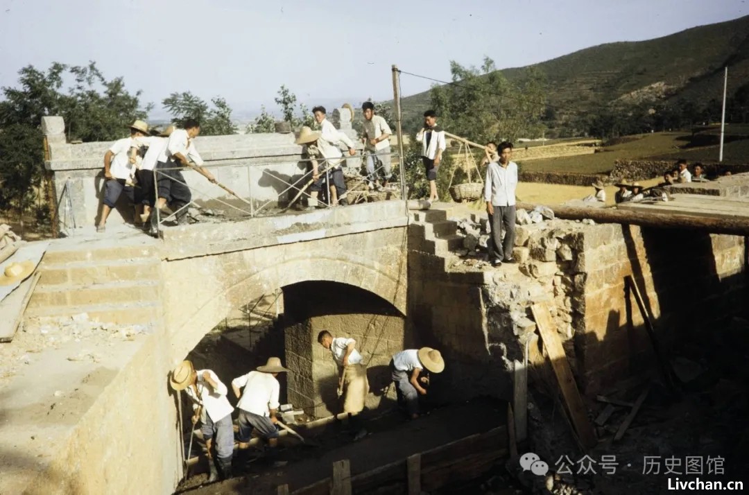 1973年河南林县，42张红旗渠老照片，修建过程震撼人心！