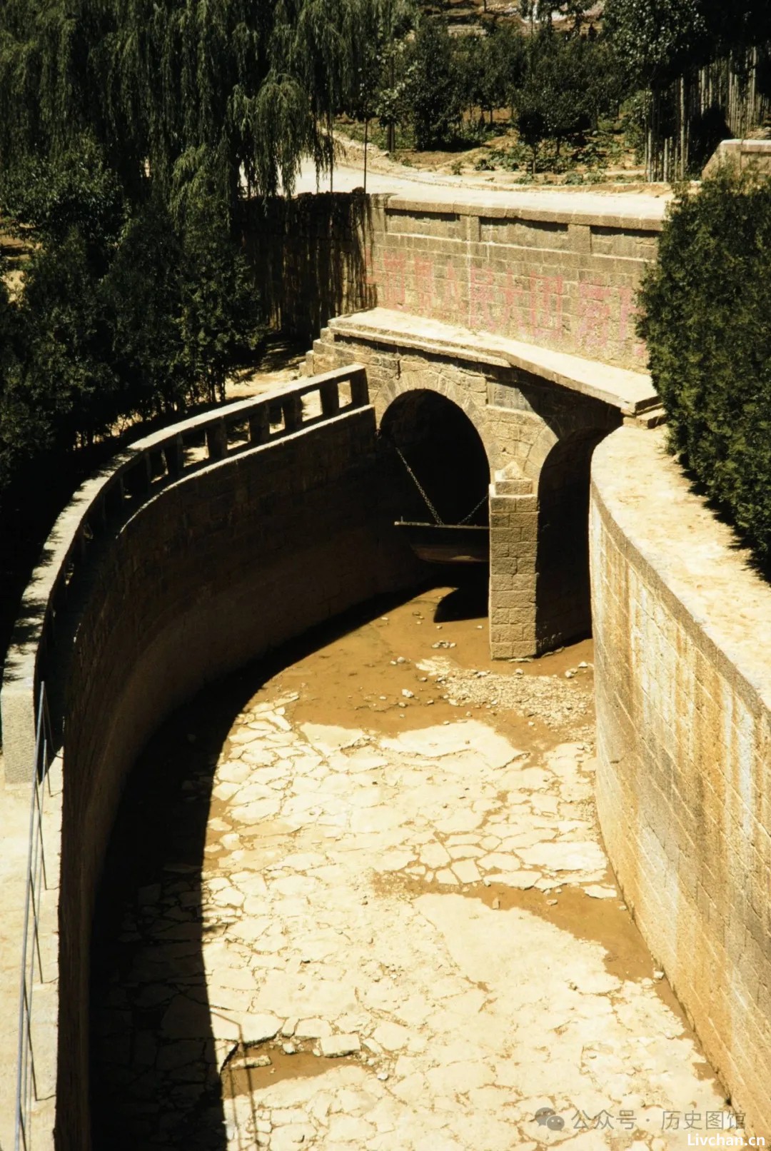 1973年河南林县，42张红旗渠老照片，修建过程震撼人心！