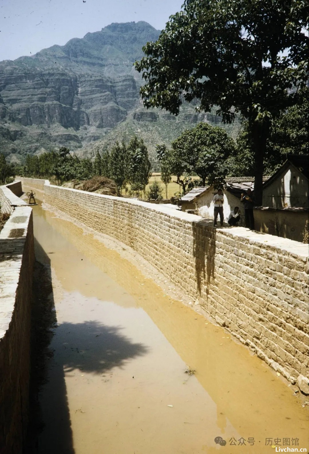 1973年河南林县，42张红旗渠老照片，修建过程震撼人心！