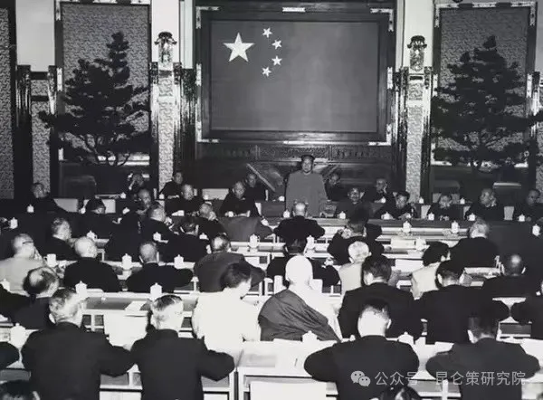 路军：向毛泽东学习当领导