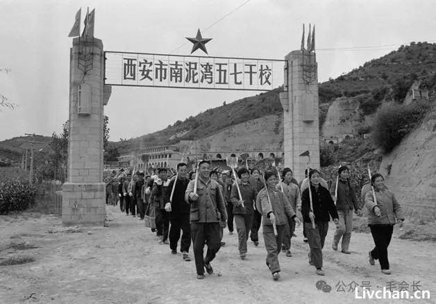 最早的人民币上只有人民！