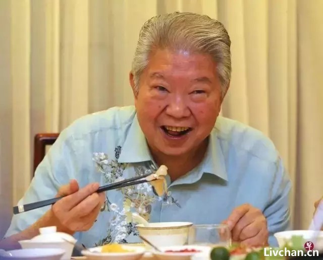 蔡澜离世：靠吃喝玩乐成为活得最明白的中国人