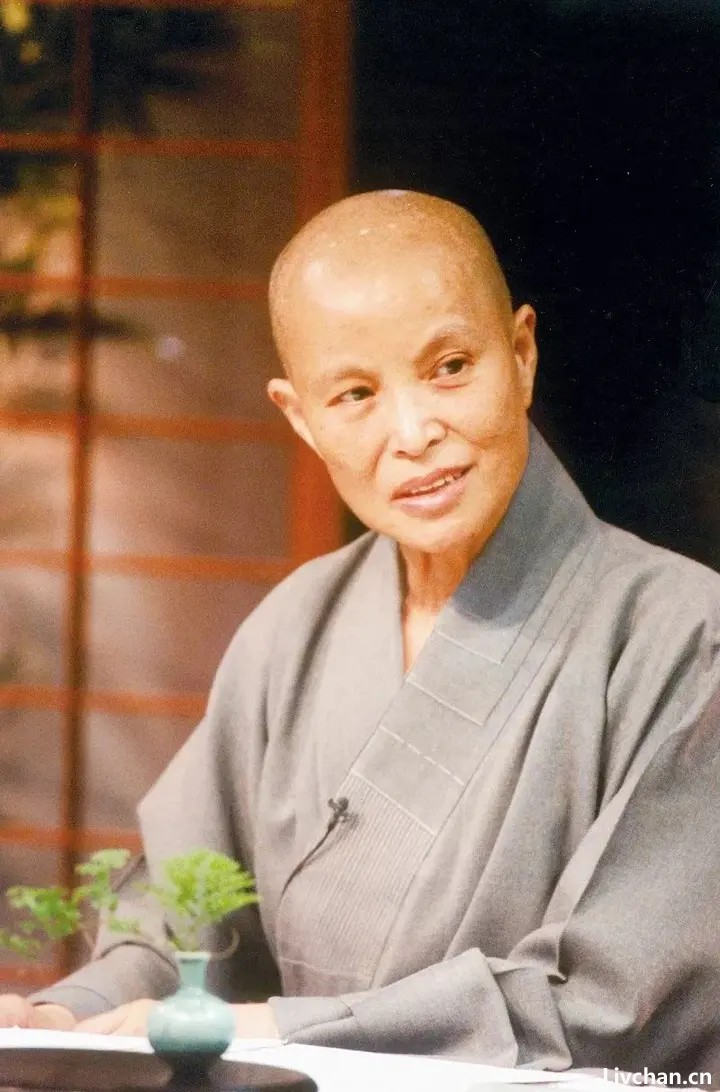 释永信被查，才知道她有多让人敬佩