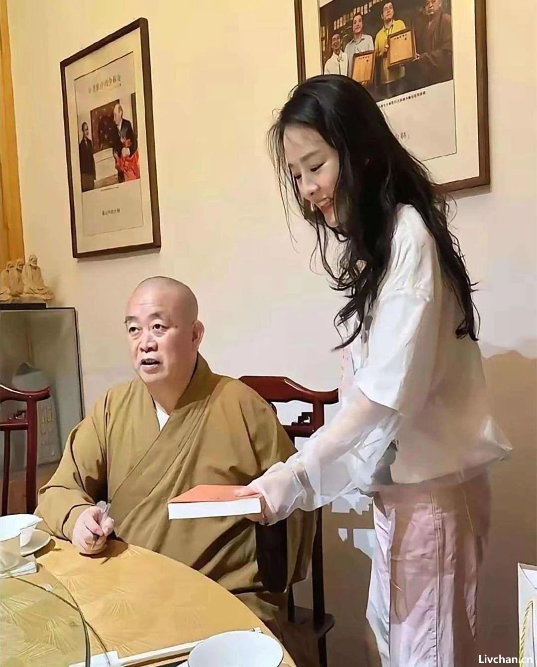 必须坚决戳穿释永信们的西洋镜