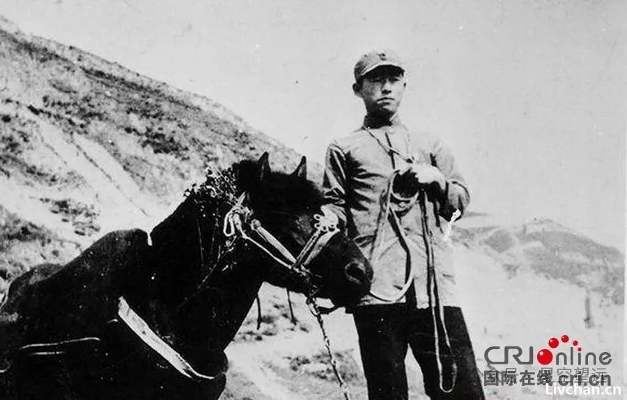 军歌之父：郑律成的命运为何在两国间跌宕起伏？