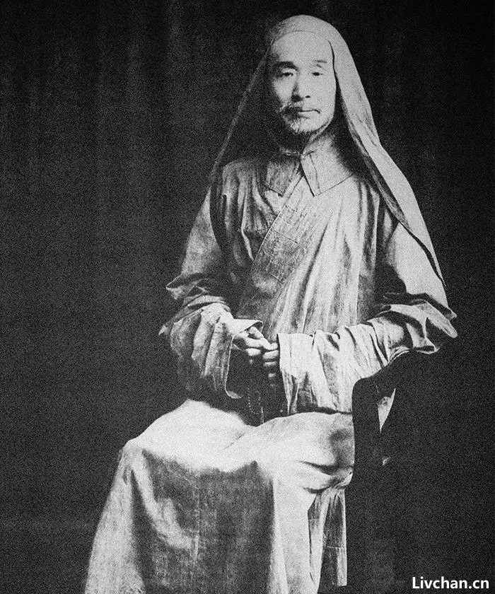 李叔同圆寂前一首诗偈，32字汇聚一生所悟
