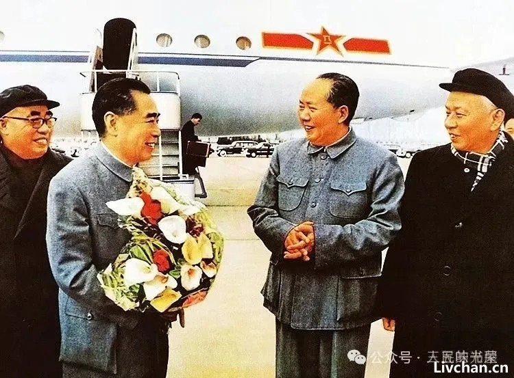 1967年毛刘夜谈：“这个口子开了，就收不回来了！”