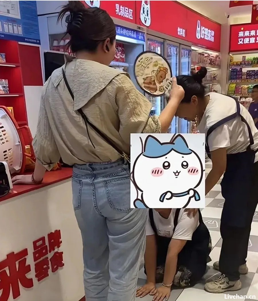上海星巴克最丑陋的一幕：人若得理不饶人，内心到底攒了多少对他人的恶意