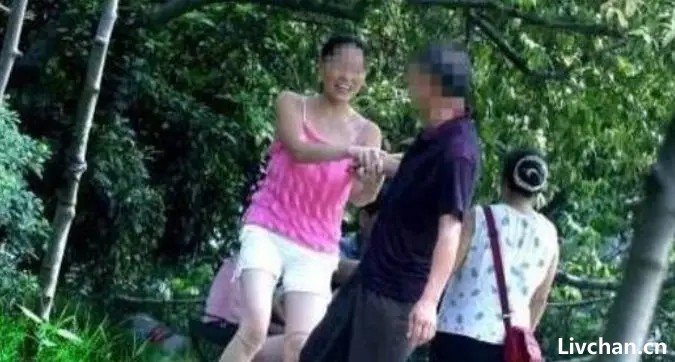 “10元抚摸、20元陪睡”，当老年人生猛的“性欲”被曝光